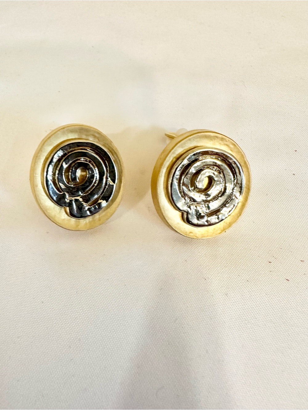 VTG Gold and Silver Spiral Disc Stud Earrings